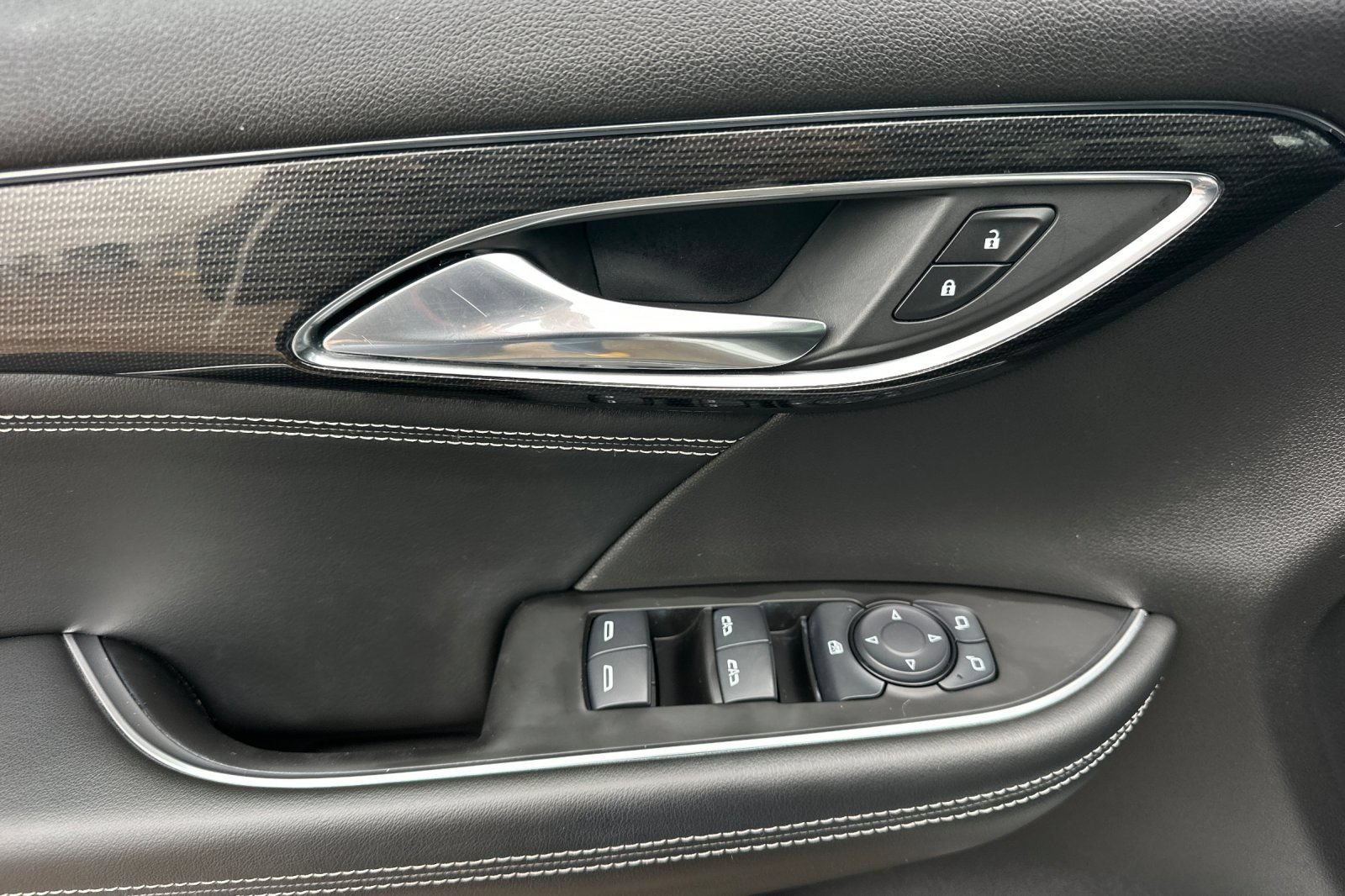 Used 2021 Buick Envision Preferred FWD image 10