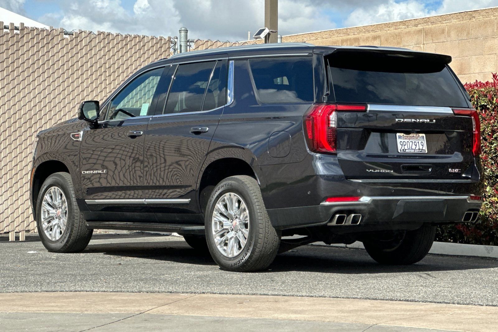 Certified 2025 GMC Yukon Denali image 6