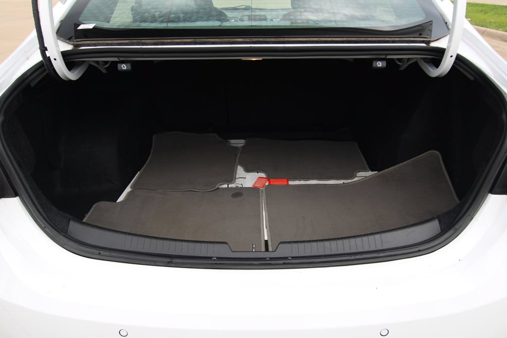 Used 2024 Chevrolet Malibu LT FWD image 12