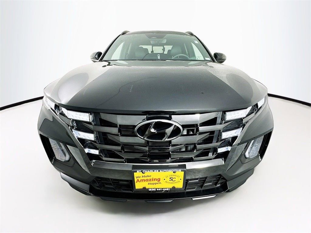 Used 2024 Hyundai Santa Cruz Night AWD/4WD image 2
