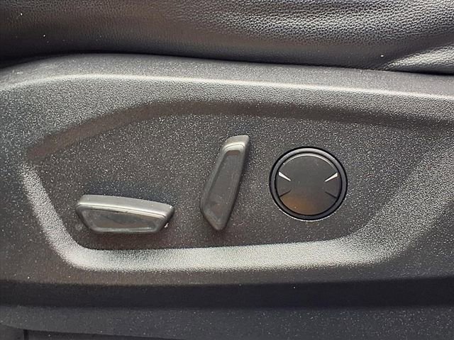 Used 2024 Ford Edge Titanium image 4