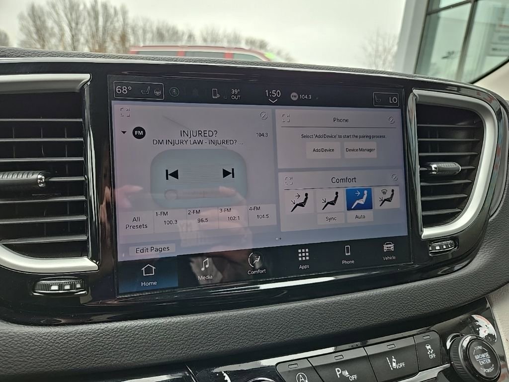 Used 2024 Chrysler Pacifica Touring-L image 48