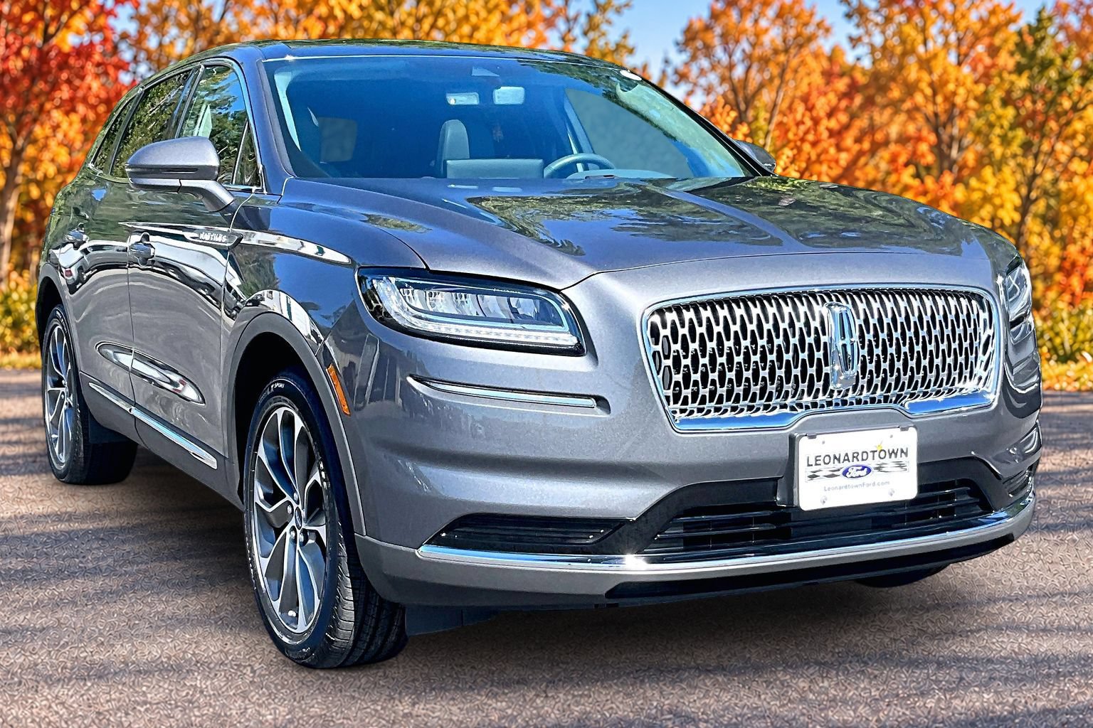 Used 2021 Lincoln Nautilus Reserve AWD/4WD image 14