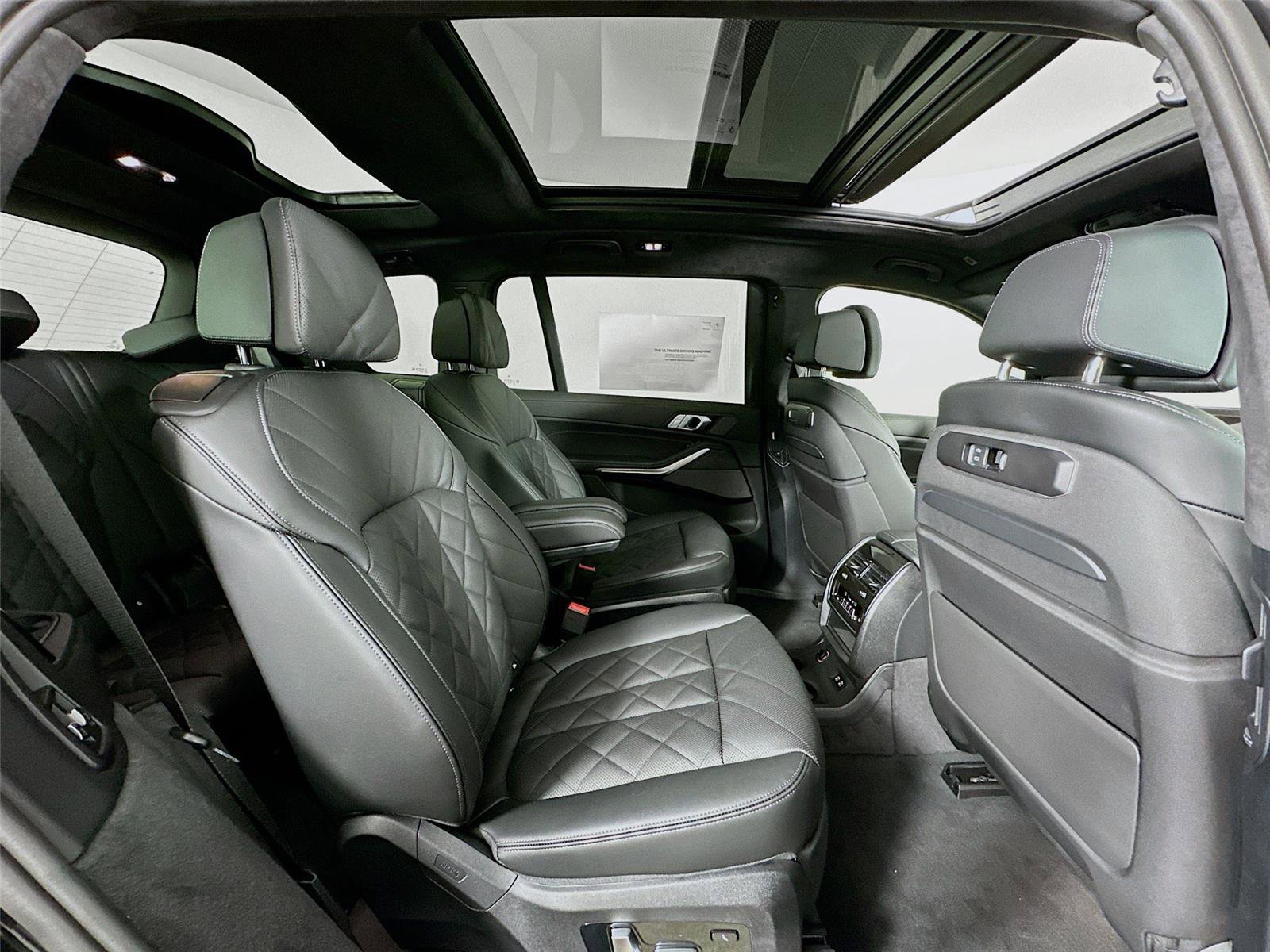 New 2026 BMW X7 xDrive40i w/ Executive Package image 28