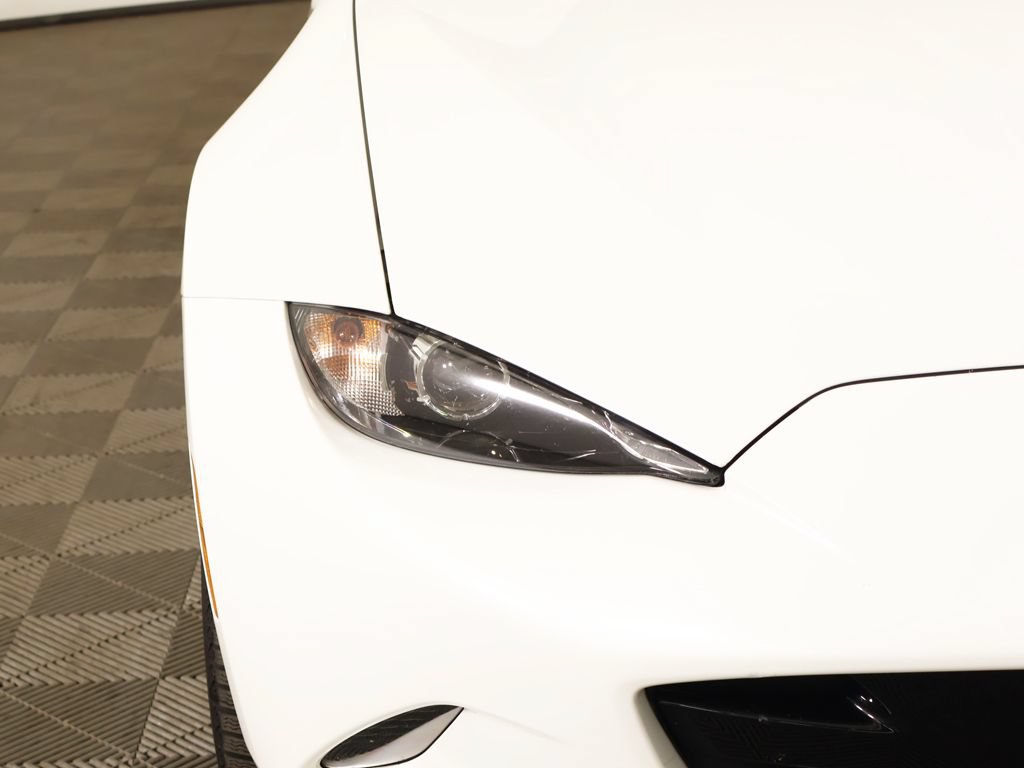 Used 2020 MAZDA MX-5 Miata RF 100th Anniversary RWD image 12