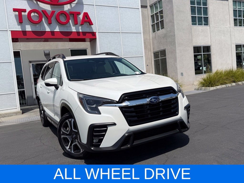 Used 2023 Subaru Ascent Limited AWD/4WD image 2