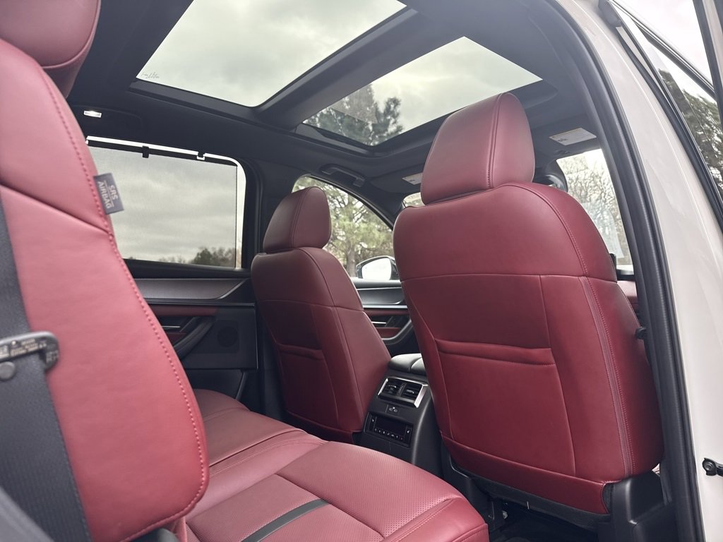 Used 2025 MAZDA CX-70 Plug-In Hybrid w/ Premium Plus image 31