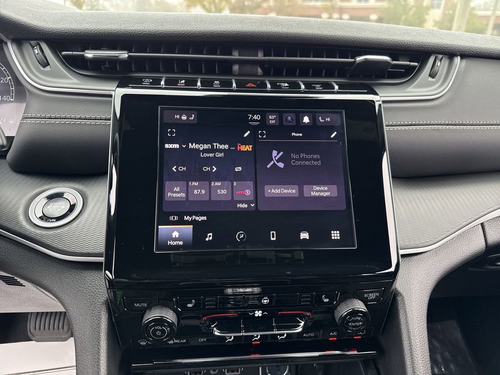 New 2025 Jeep Grand Cherokee L Altitude image 23