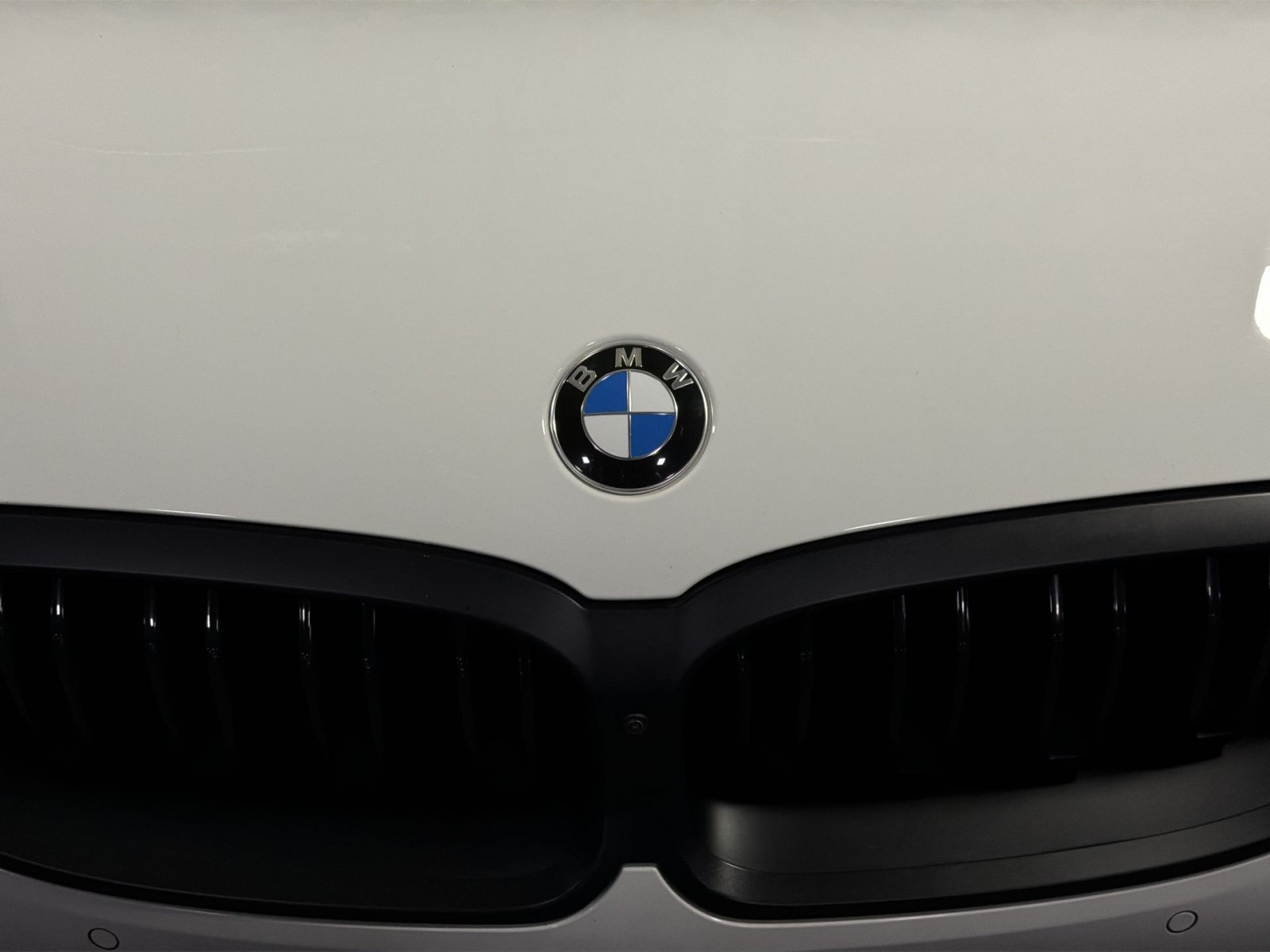 Used 2025 BMW M850i xDrive Coupe w/ M Carbon Exterior Package AWD/4WD image 12