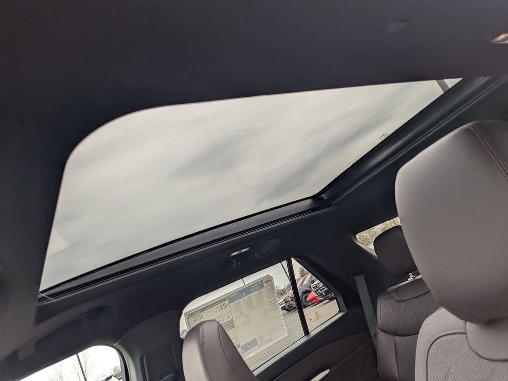 New 2026 Ford Explorer Platinum image 47