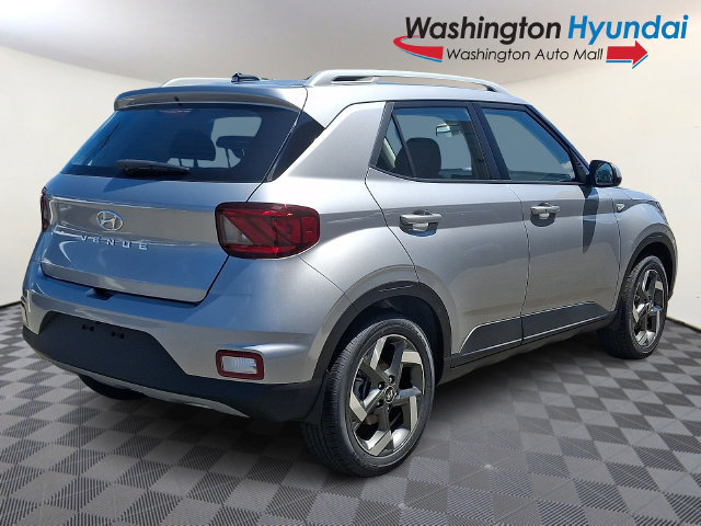 New 2026 Hyundai Venue SEL FWD image 6