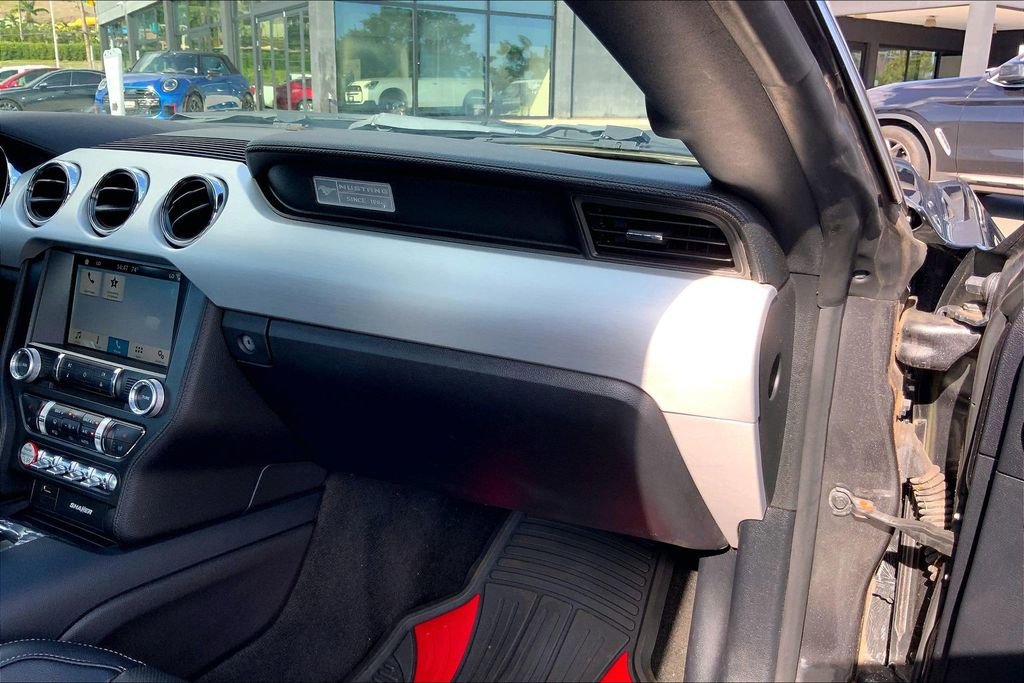Used 2016 Ford Mustang Premium image 16