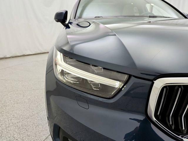 Certified 2022 Volvo XC40 T5 Inscription w/ Advanced Package AWD/4WD image 32
