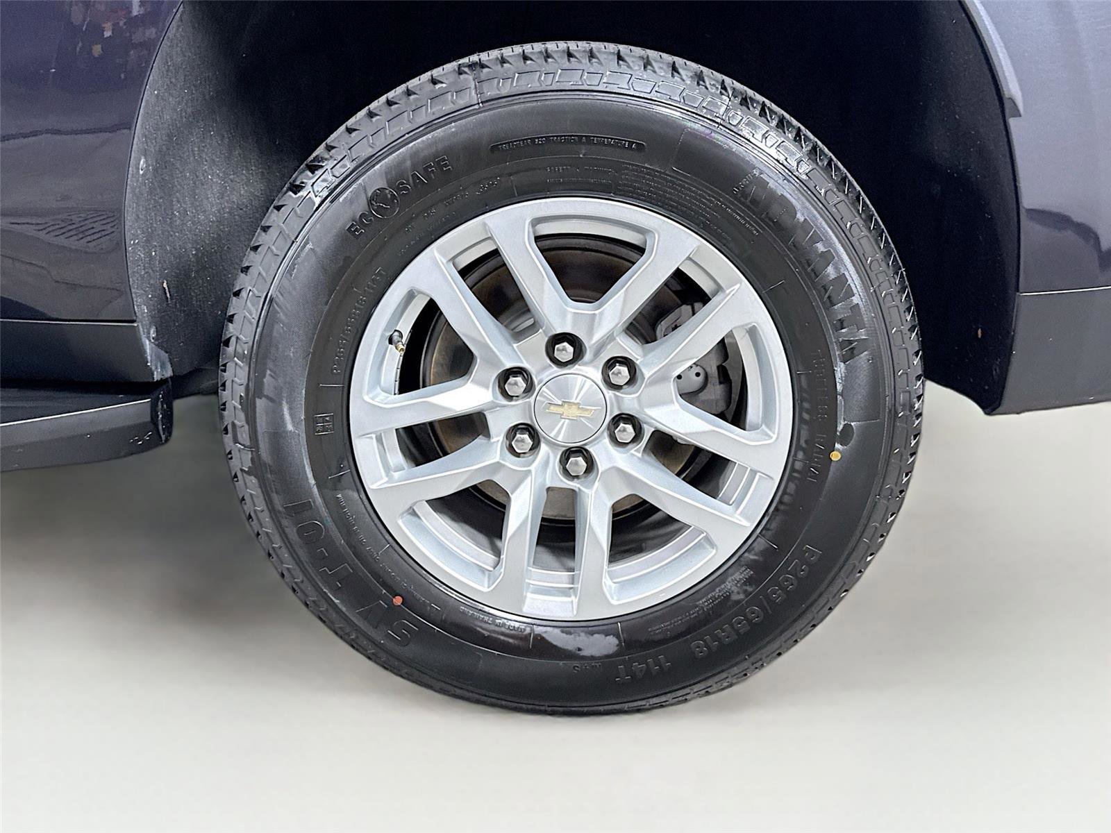 Used 2023 Chevrolet Suburban LS image 29