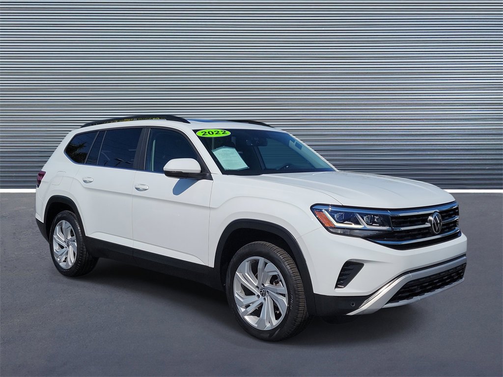 Used 2022 Volkswagen Atlas SE w/ Panoramic Sunroof Package image 2