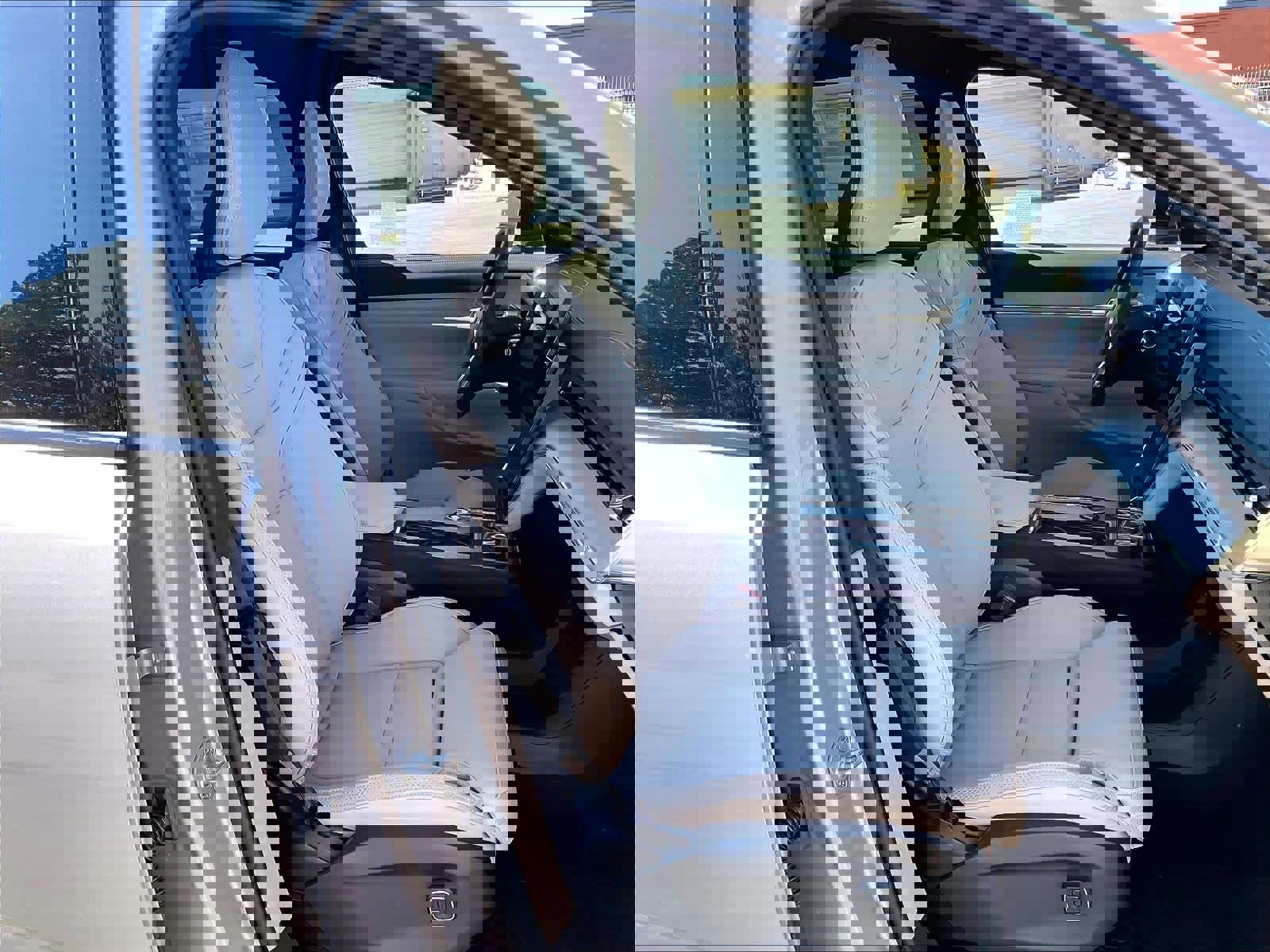 New 2026 Volvo EX90 Plus image 32