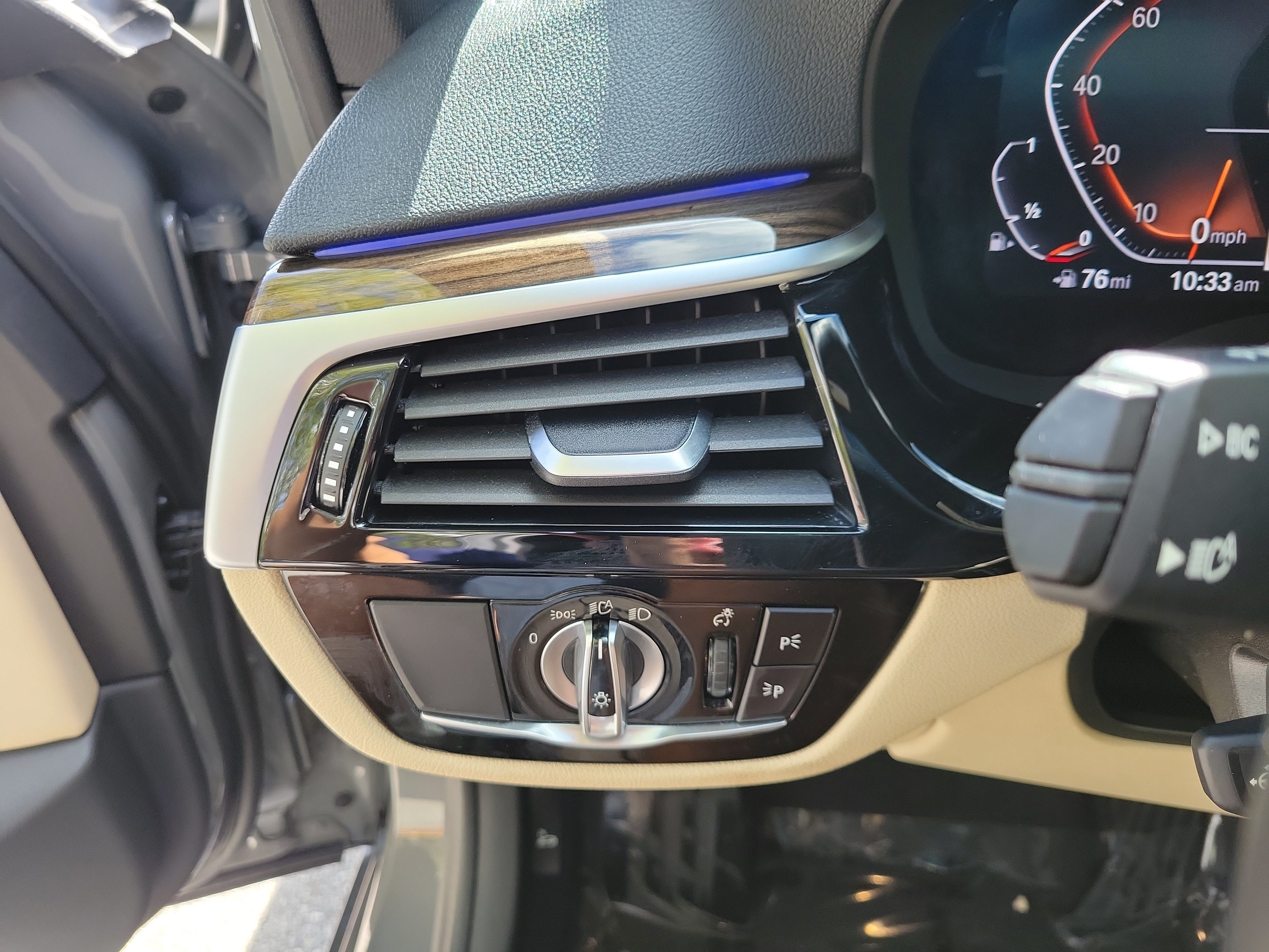 Used 2021 BMW 530i w/ Premium Package RWD image 18