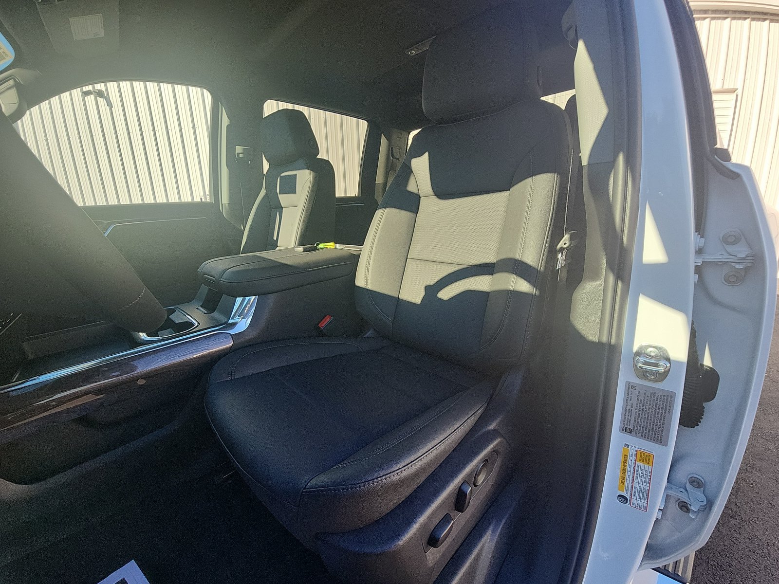 New 2026 Chevrolet Silverado 3500 LTZ w/ LTZ Convenience Package AWD/4WD image 21