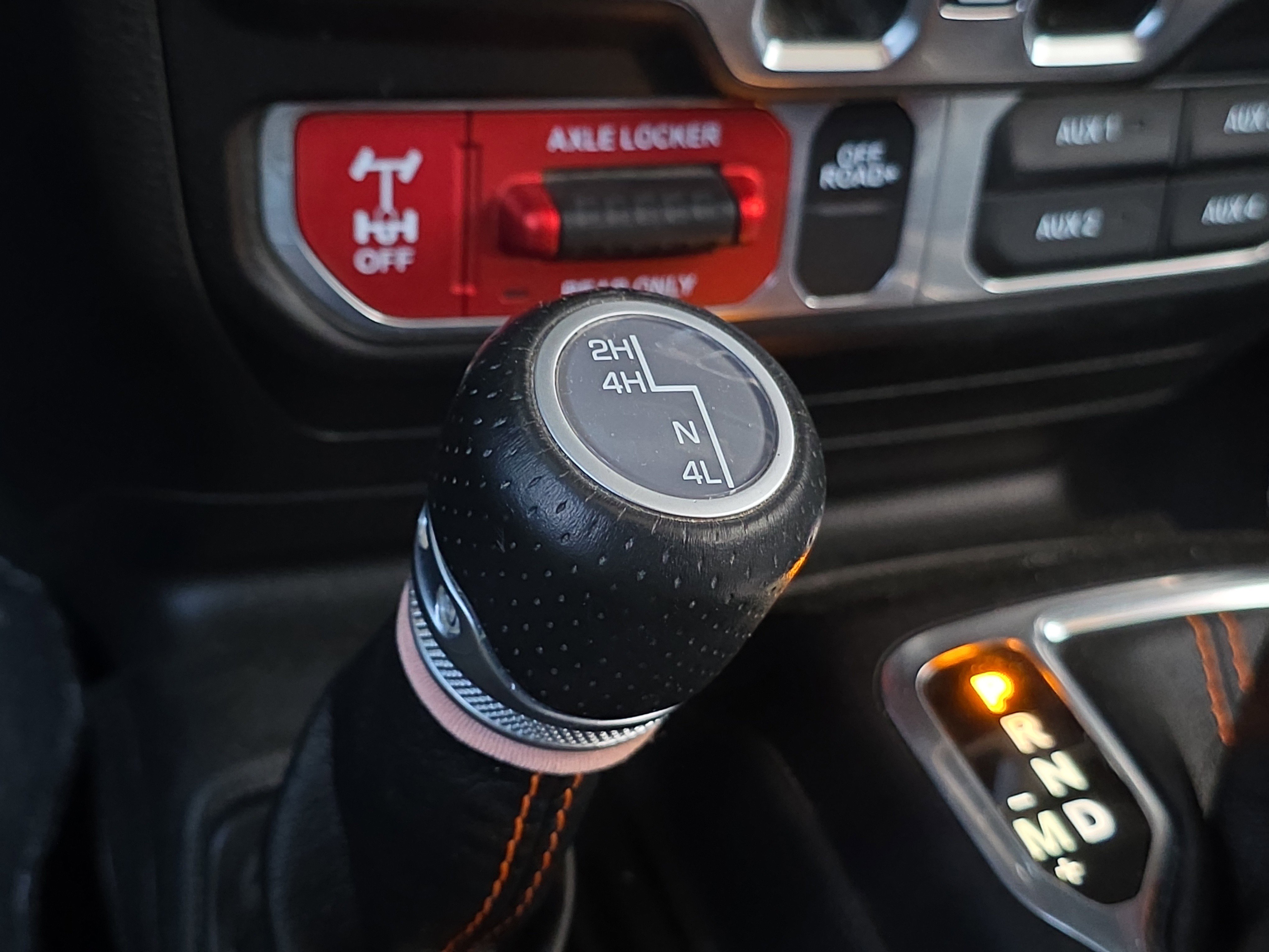 Used 2022 Jeep Gladiator Mojave w/ Cold Weather Group image 25