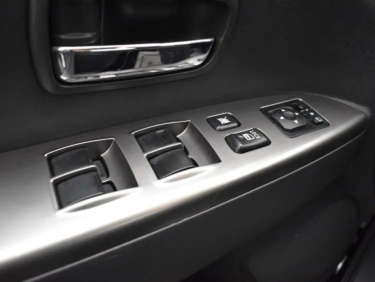 Used 2025 Mitsubishi Outlander Sport ES AWD/4WD image 21