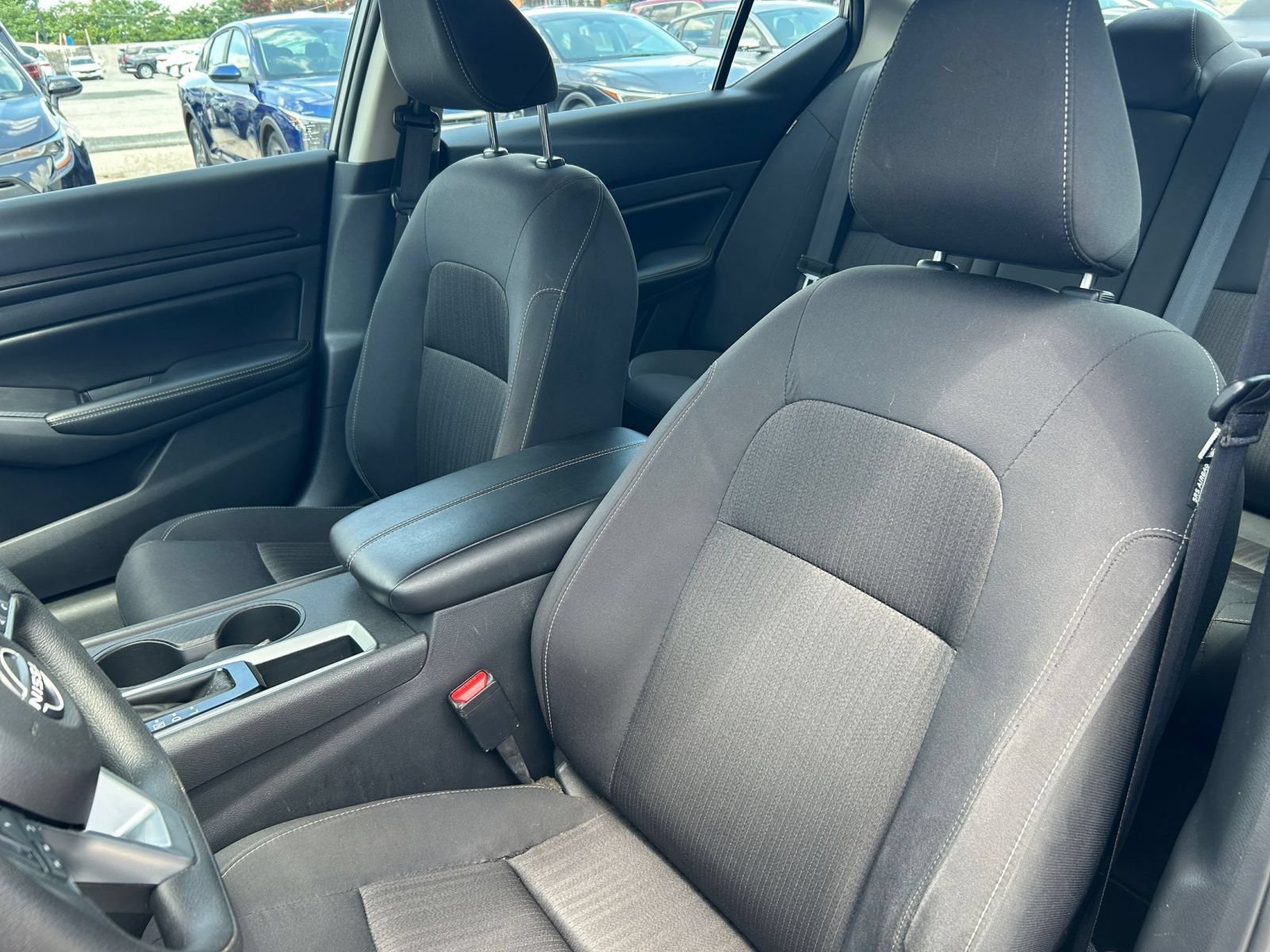 Used 2025 Nissan Altima 2.5 SV FWD image 26