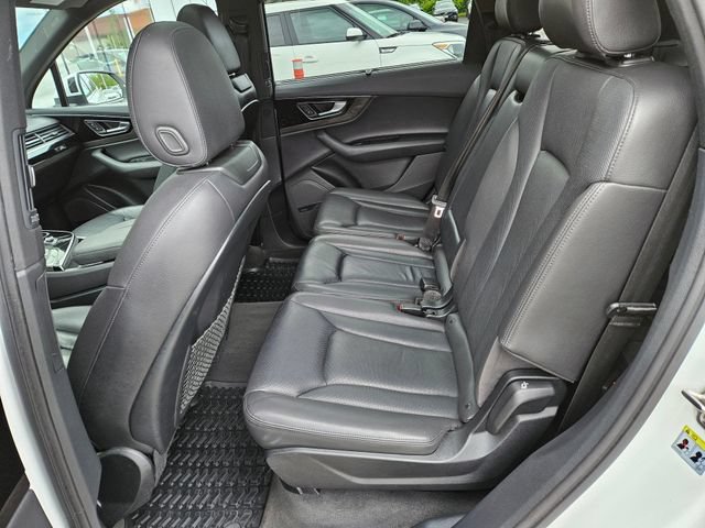 Used 2018 Audi Q7 3.0T Prestige w/ Prestige Package AWD/4WD image 13