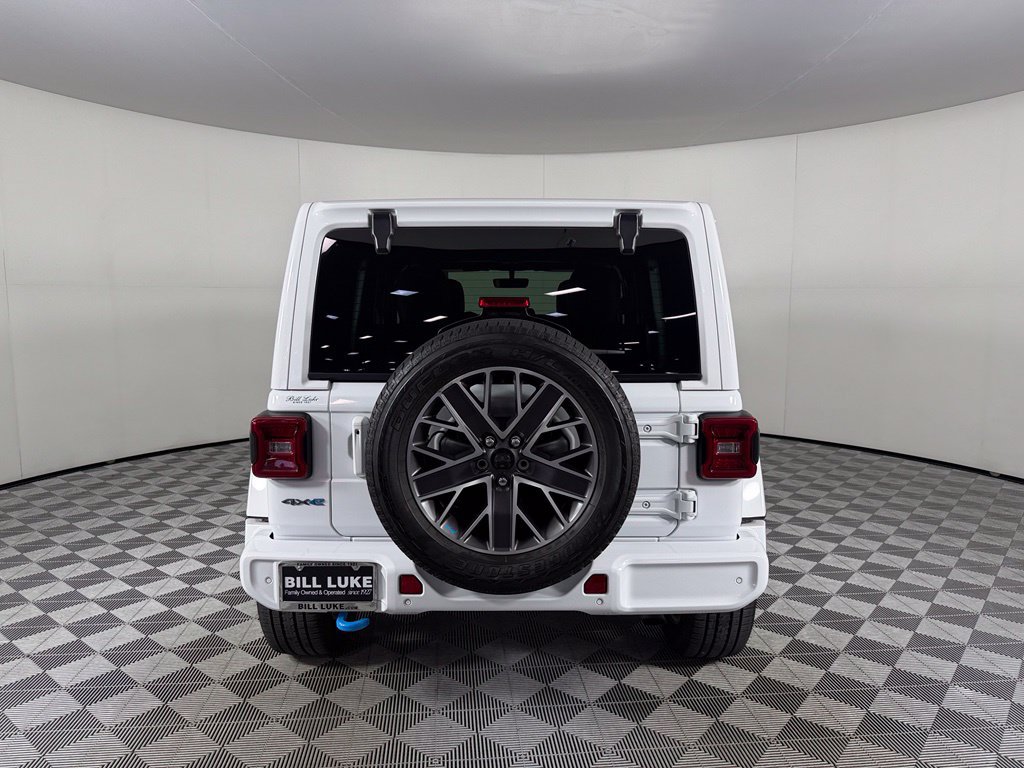 Certified 2023 Jeep Wrangler Unlimited Sahara AWD/4WD image 8