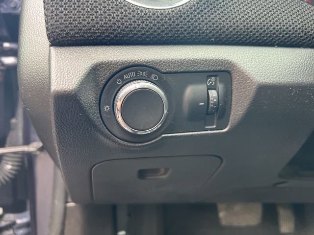 Used 2014 Chevrolet Cruze LT image 6