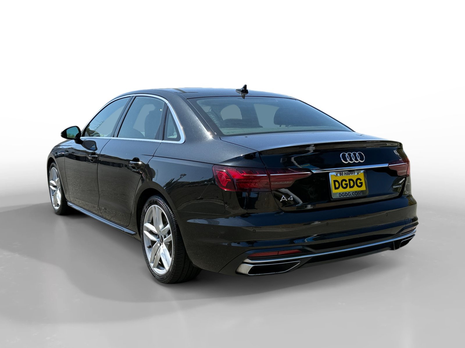 Used 2023 Audi A4 2.0T Premium Plus AWD/4WD image 3