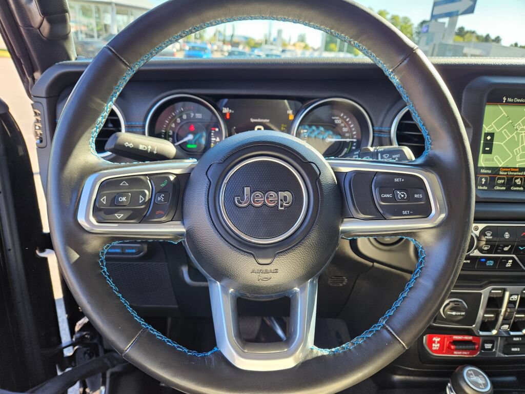 Used 2023 Jeep Wrangler Unlimited Rubicon 4xe w/ Cold Weather Group AWD/4WD image 20