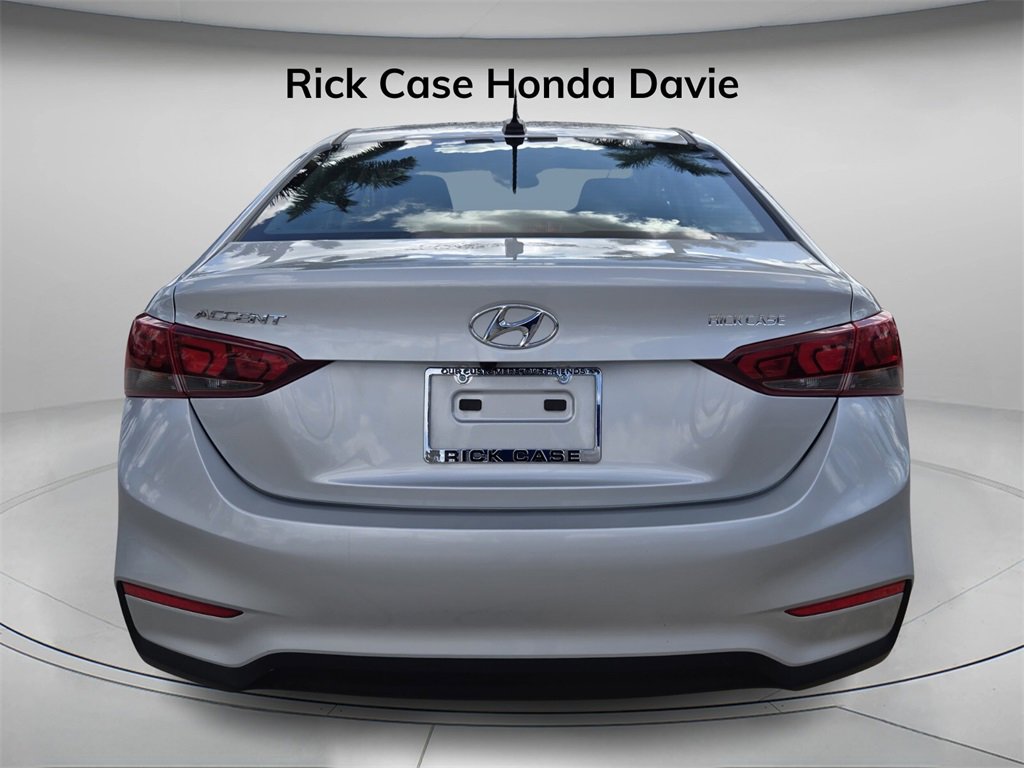 Used 2022 Hyundai Accent SEL w/ Cargo Package image 6