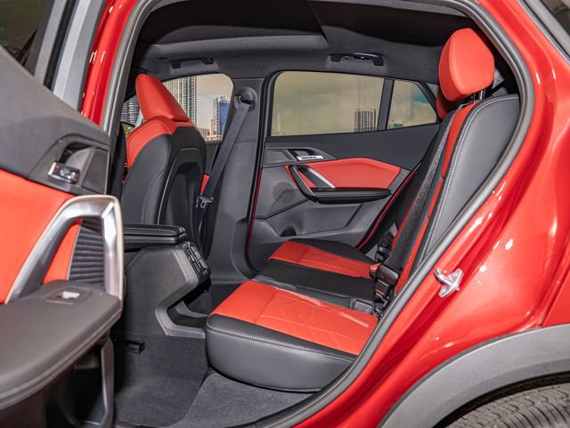 Certified 2025 BMW X2 xDrive28i AWD/4WD image 22