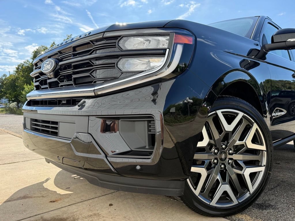 New 2027 Ford Expedition Platinum w/ Platinum Ultimate Package AWD/4WD image 33