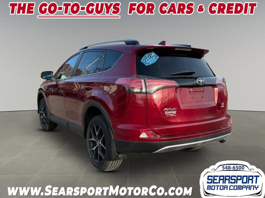 Used 2018 Toyota RAV4 SE image 5