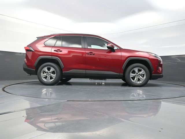 Used 2025 Toyota RAV4 XLE image 40