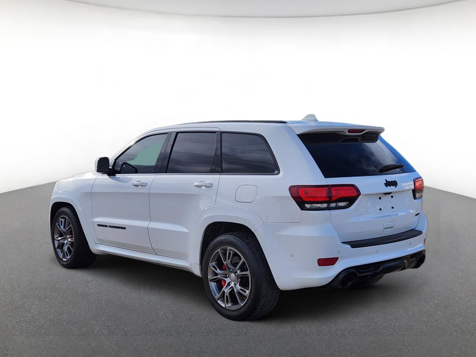 Used 2020 Jeep Grand Cherokee SRT image 4