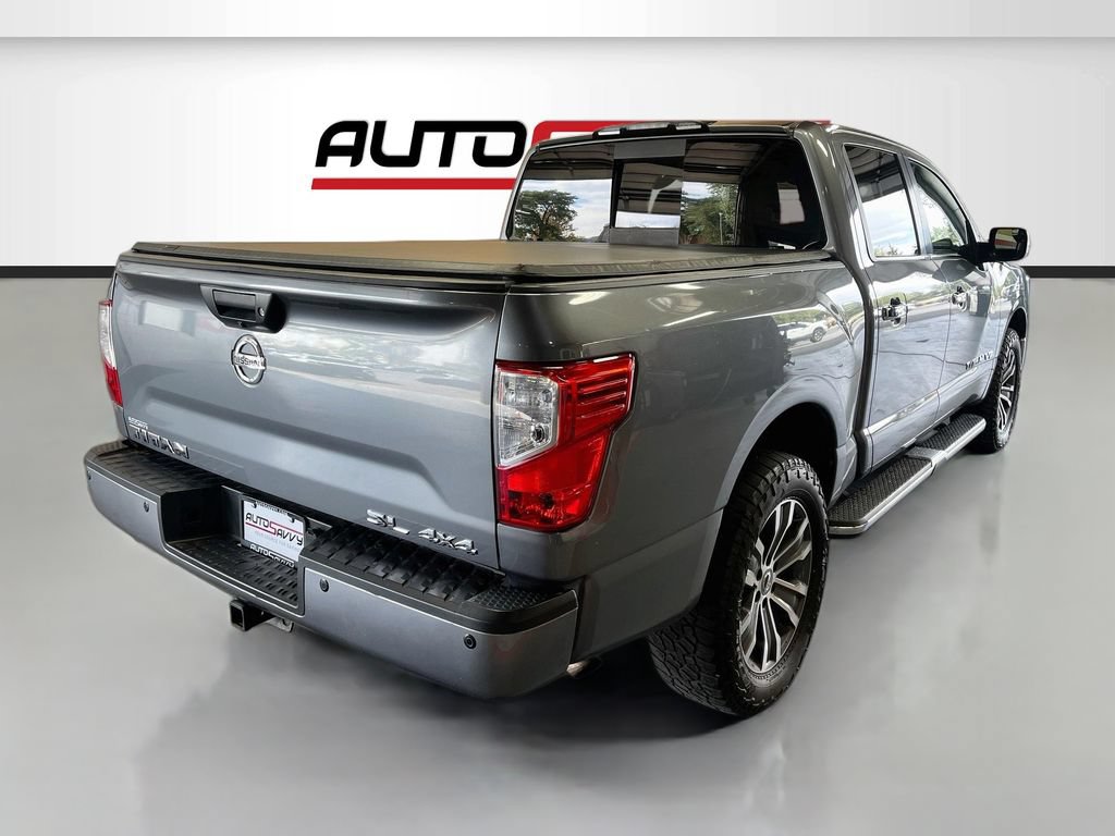 Used 2018 Nissan Titan SL AWD/4WD image 7