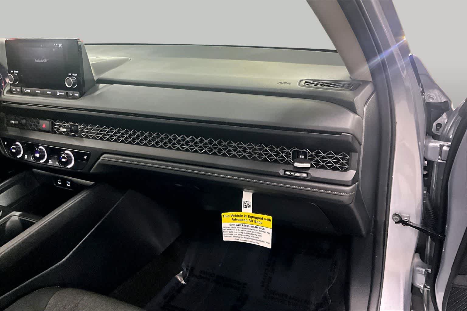 Used 2025 Honda Accord SE image 18
