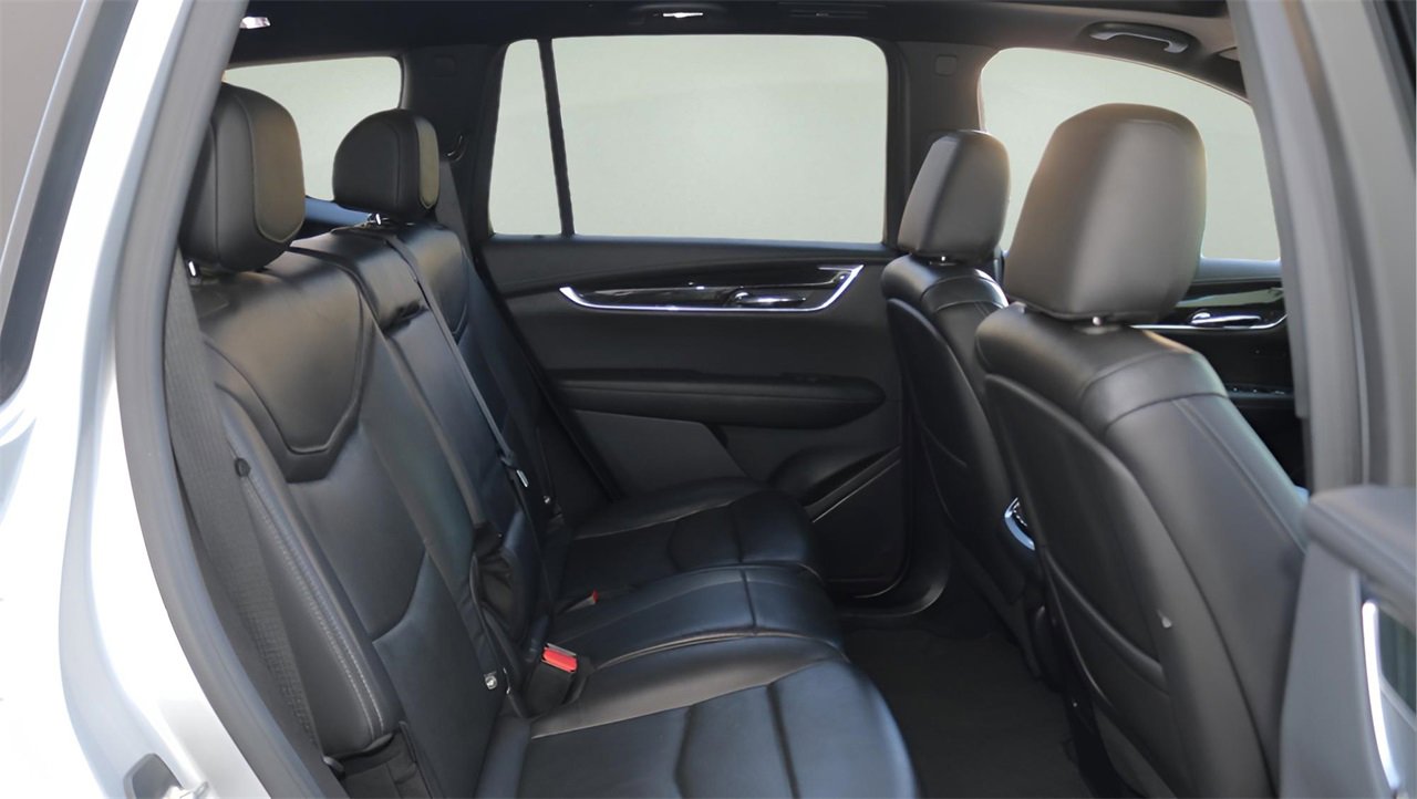 Used 2020 Cadillac XT6 Premium Luxury image 17