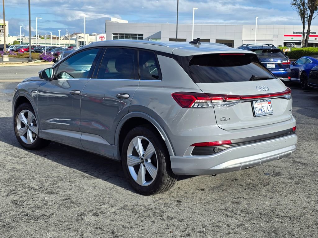 Used 2023 Audi Q4 e-tron Premium w/ Convenience Package image 3