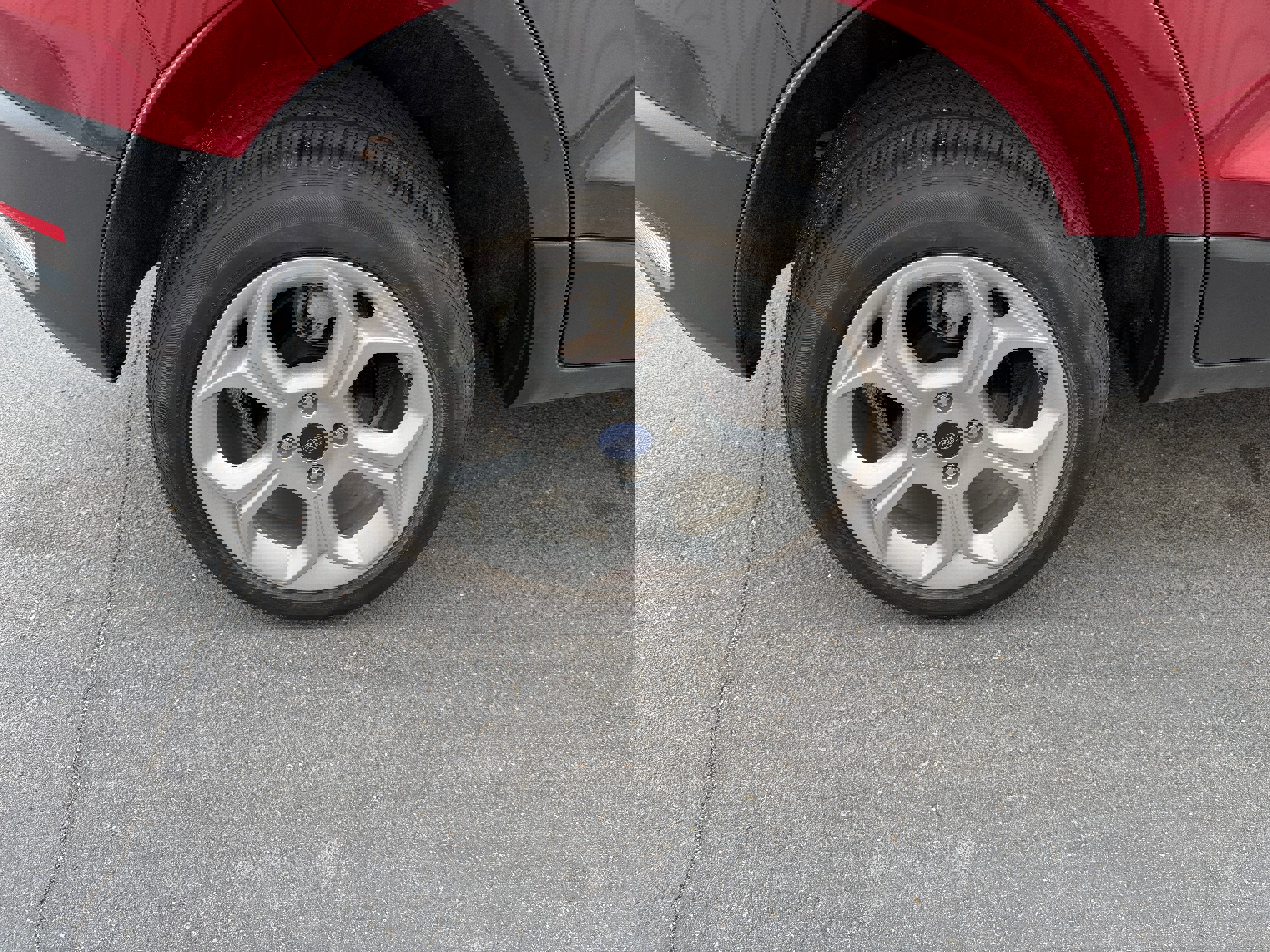 Used 2021 Ford EcoSport SE w/ SE Appearance Package image 35