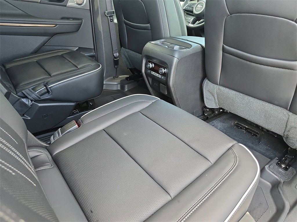 New 2026 Buick Enclave Avenir w/ Super Cruise Package image 11