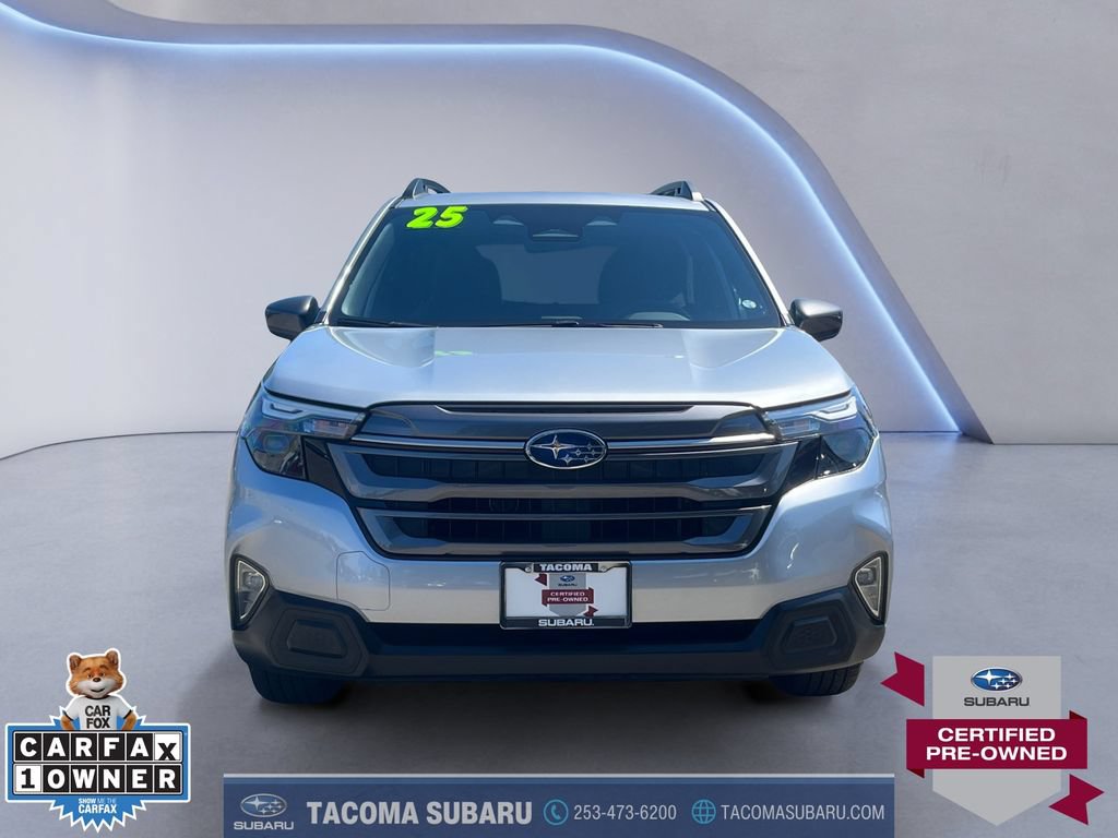 Used 2025 Subaru Forester Premium AWD/4WD image 8