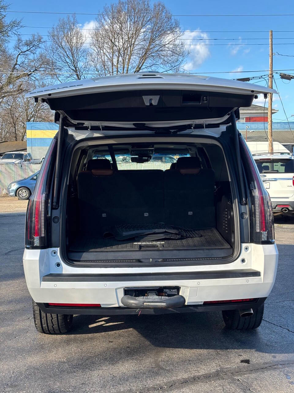 Used 2016 Cadillac Escalade ESV Premium image 15