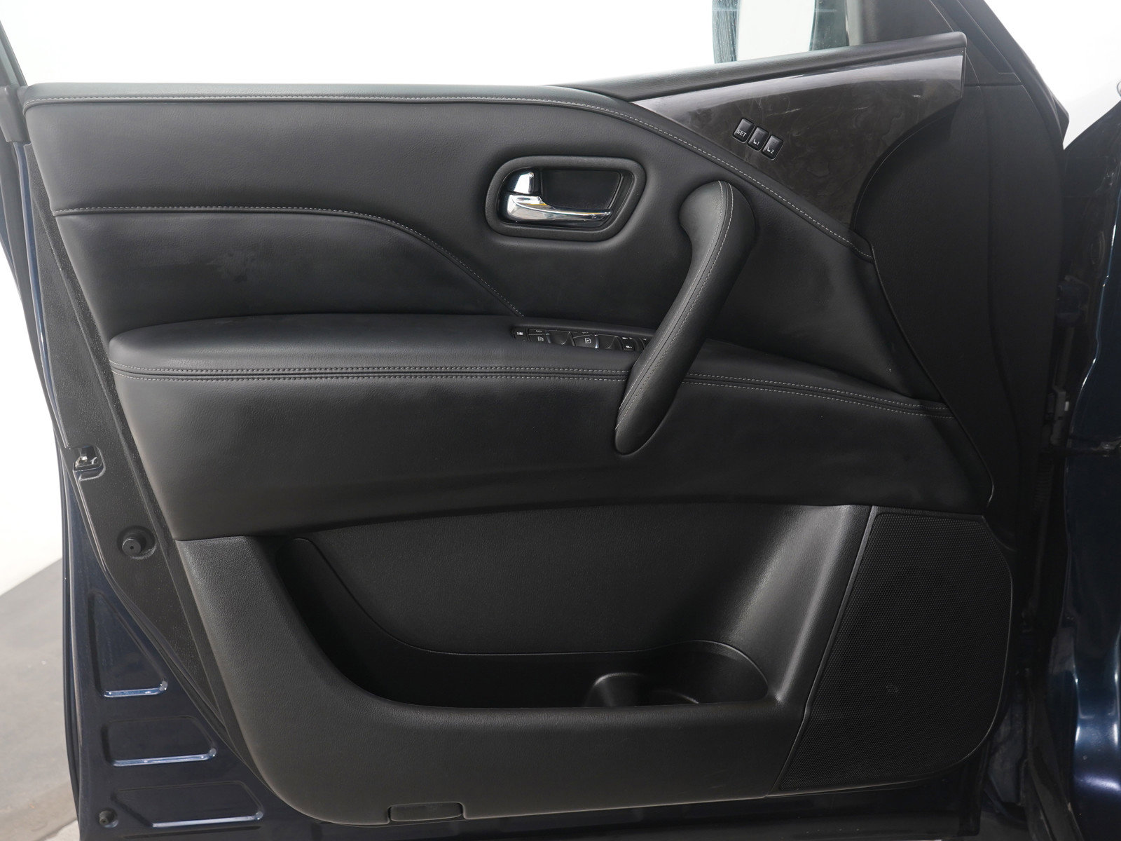 Used 2022 INFINITI QX80 Luxe image 26