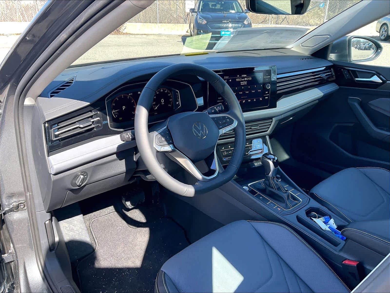 New 2026 Volkswagen Jetta SEL FWD image 9
