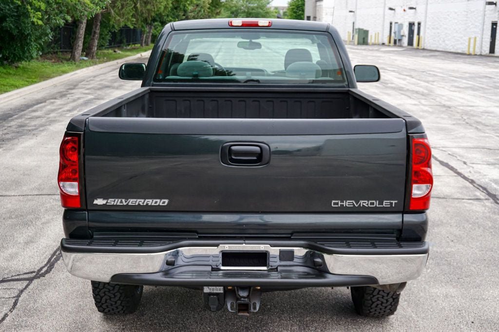 Used 2004 Chevrolet Silverado 2500 LS AWD/4WD image 51