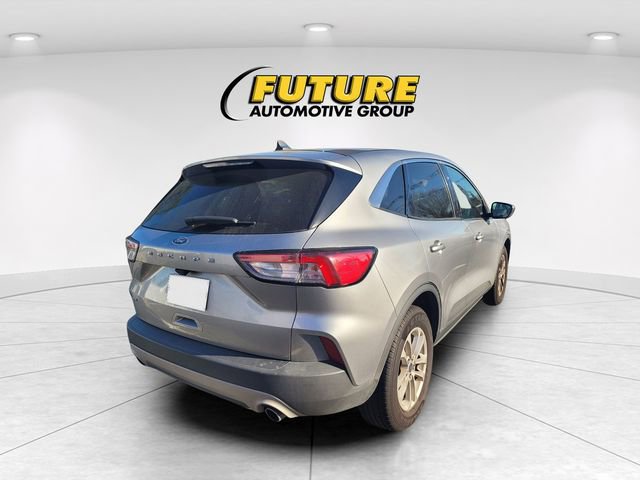 Certified 2022 Ford Escape SE image 3
