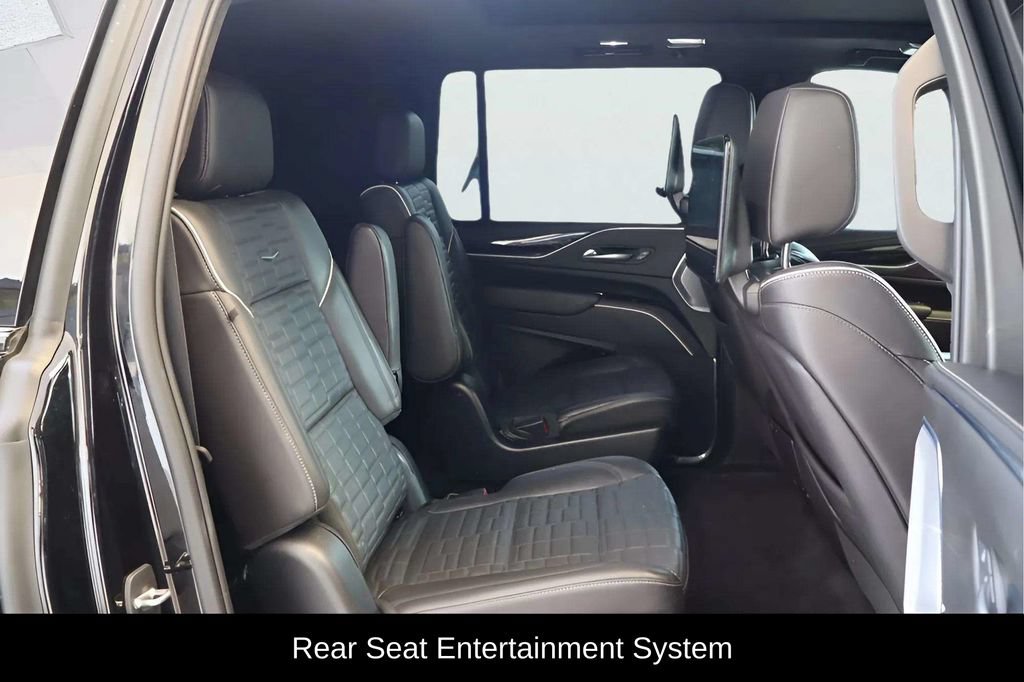 Used 2023 Cadillac Escalade ESV V AWD/4WD image 14