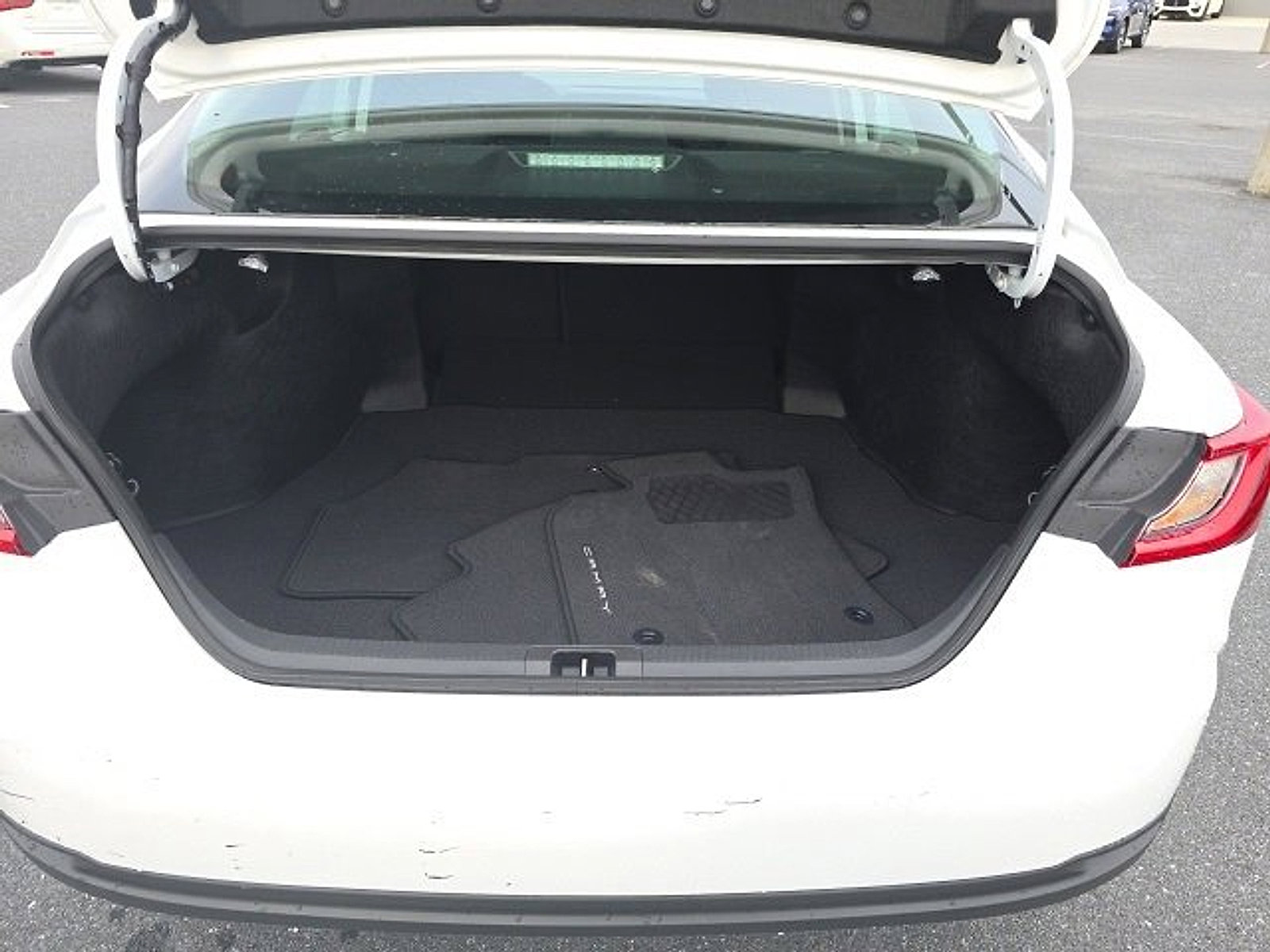 Used 2025 Toyota Camry XSE image 17